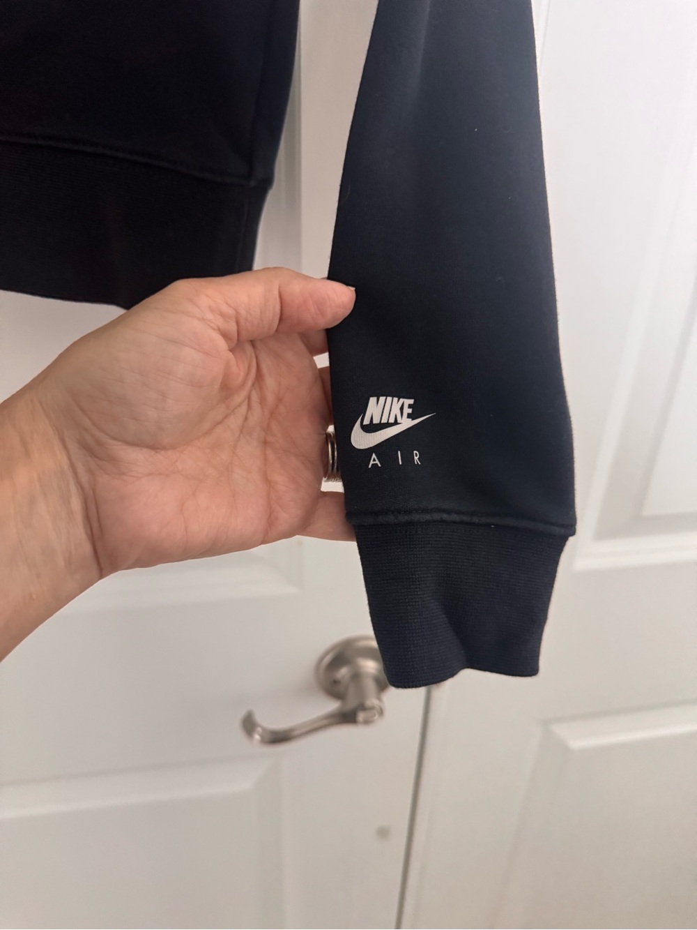 Nike Air Kids Cropped Hoodie Black Logo Pullover Sweatshirt S School Travel - Picture 6 of 10